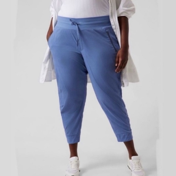 Athleta Size 18 Trekkie North Jogger in Cottage Blue 🫐 - Picture 2 of 8